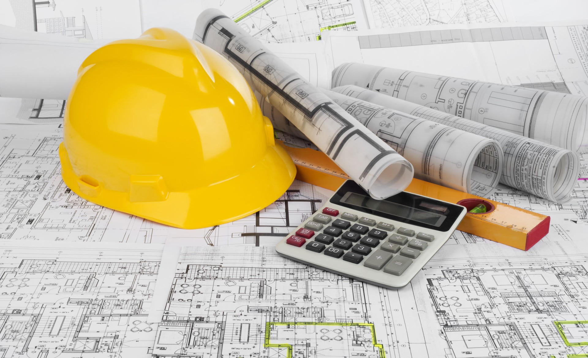 ویژگیهای پیمانکاری حسنپور